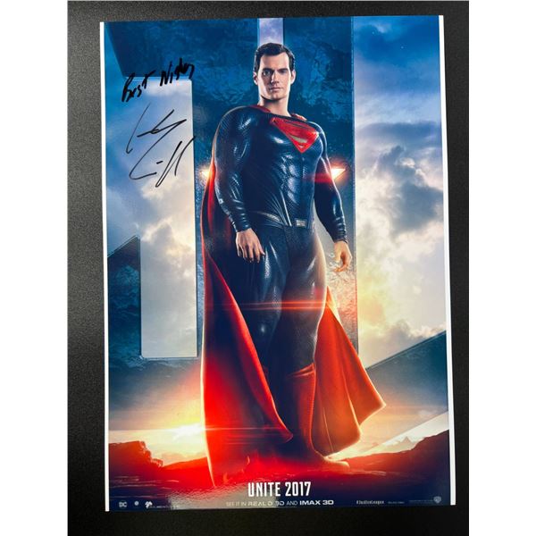 HENRY CAVILL SIGNED SUPERMAN 8 X 10 (RA COA)