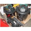 Image 1 : 2 Vacuums