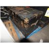 Image 2 : Trunk Full of Old Toys