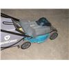 Image 2 : Yardwork's Battery Powered Lawn Mower