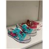 Image 2 : Two Pairs of Women's Shoes Ed Hardy Size 6 And Ecko Red Size 5