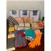 Image 1 : Large Lot of Kitchen Items