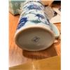 Image 8 : Assorted Asian-Style Decorative Pieces