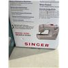 Image 3 : Singer sewing machine