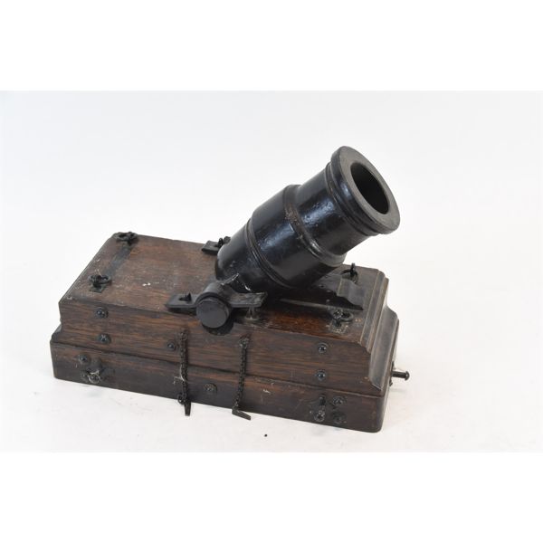 Replica Antique Military Mortar