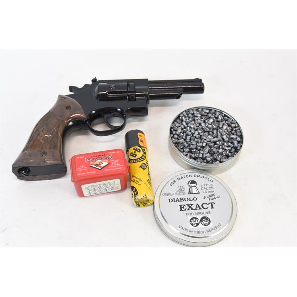 Grosman Model 38C BB Pistol & BBs