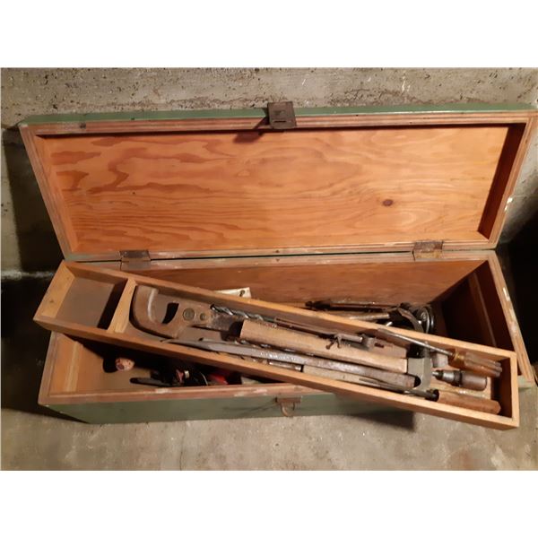 Vintage Tool Box & Tools Cat B