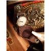 Image 11 : Accessories & Collectibles Cat B