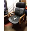 Image 1 : Leather Office Chair Cat C