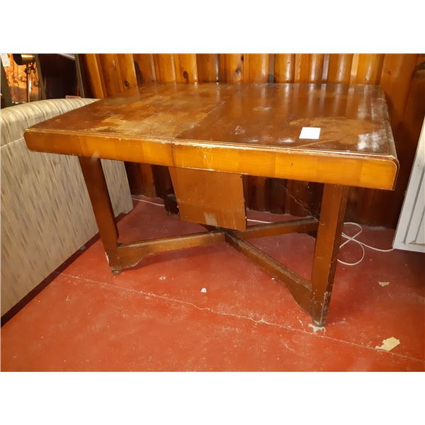 Antique Table Cat C
