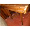 Image 3 : Antique Table Cat C