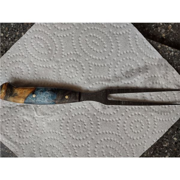 GRILL CARVING SET IN A DISPLAY BOX: