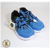 Image 1 : NEW SIZE 12 BLUE AND BLACK BOY'S ATHLETIC SHOES