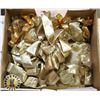 Image 1 : BOX OF GOLD RIBBON BOWS