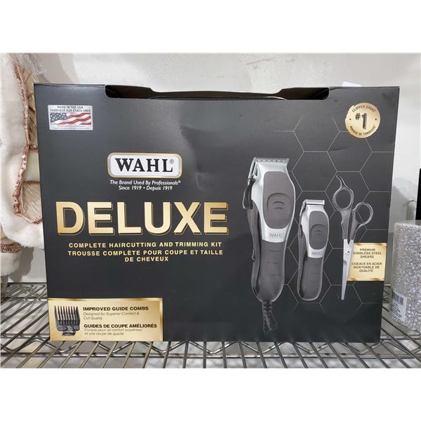 WAHL DELUXE Haircutting and Trimming Kit
