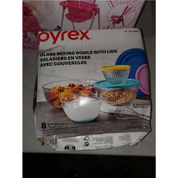 NEW Pyrex Glass Mixing Bowls w/ Lids 8pc set