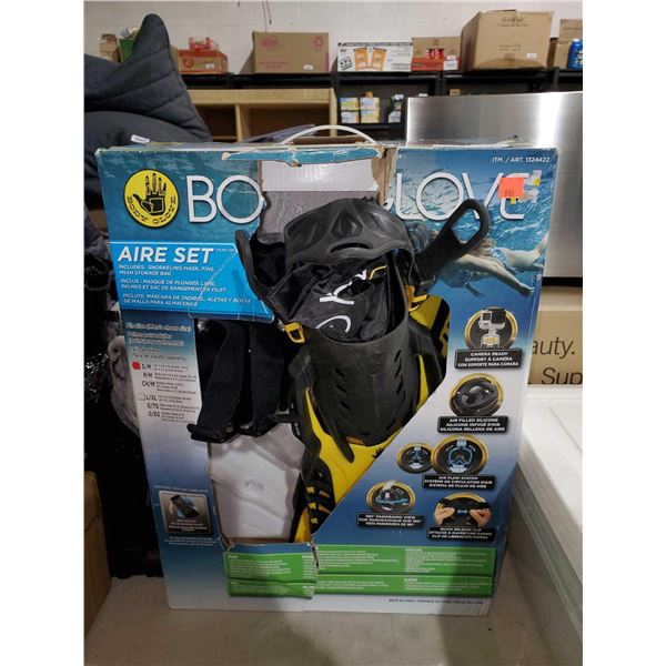 BodyGlove Aire Set Snorkle Set MENS Size s/m 4.5 to 8.5 { Shoe size }