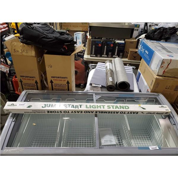 HydroFarms Garden Centre Jump Start Light Stand