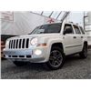 Image 2 : A3 --  2009 JEEP PATRIOT LIMITED 4X4, White, 210290 KM, "NO RESERVE"