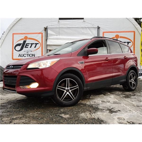 C6B --  2013 FORD ESCAPE SE AWD, Red, 171966 KM
