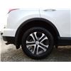 Image 52 : C6A --  2017 TOYOTA RAV4 LE AWD, White, 244207 KM