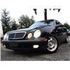 Image 3 : B5 --  1999 MERCEDES CLK 320 CONVERTIBLE, Black, 111688 KM