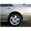 Image 26 : C1 --  2001 MERCEDES E430 4MATIC AWD, Brown, 148700 KM