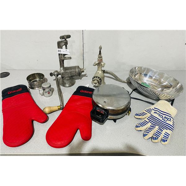 Manual meat tenderizer lot