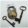 Image 1 : Antique padlock and skeleton keys