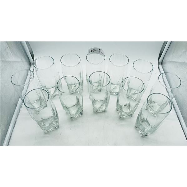 Set of 12 glass water tumblers, LIKE NEW Beck Auctions Inc.