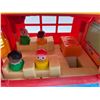 Image 2 : Vintage 1980s Fisher Price Little People School House #2550 Play Set