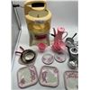 Image 2 : Vintage Doll washing machine and kitchenware