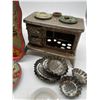 Image 4 : Lot antique miniature kitchen items