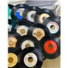 Image 5 : Large lot 45 RPM records