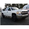 Image 8 : F6 --  2010 CHEVROLET SILVERADO 2500 HEAVT DUTY LT EXT CAB 4X4, White, 309525 KM