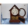 Image 2 : Vintage Waterbury 8 Day Pendulam Clock