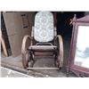 Image 3 : Wood Rocker & Vintage Mirror