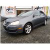 Image 31 : E5 --  2009 VW JETTA S, Grey, 165609 KM