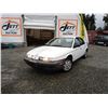 Image 3 : A11 --  1998 SATURN SL1, White, 212924 KM  "NO RESERVE"