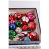 Image 3 : Box of Vintage Tree Ornaments