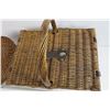 Image 3 : *Large Picnic Basket - (4) Glass Pie Plates - Wicker Basket