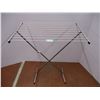 Image 1 : *Clothes drying stand - 33" tall