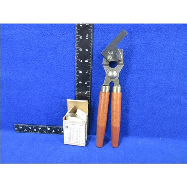 Thompson/Center Bullet Mold No. 735 - 50 Cal. Round Ball