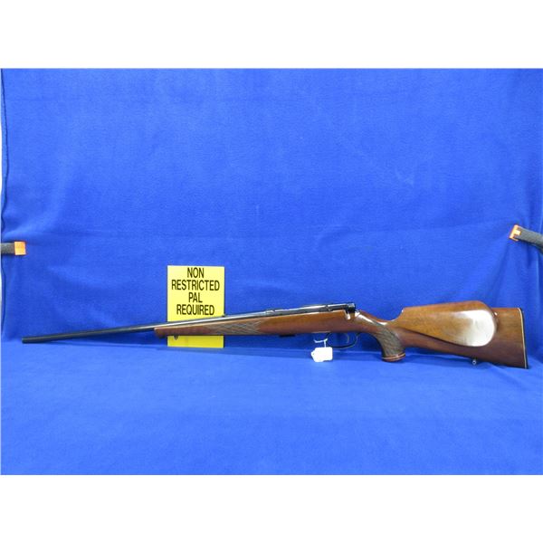 Non-Restricted - Anschutz Model 1422 in 22 LR