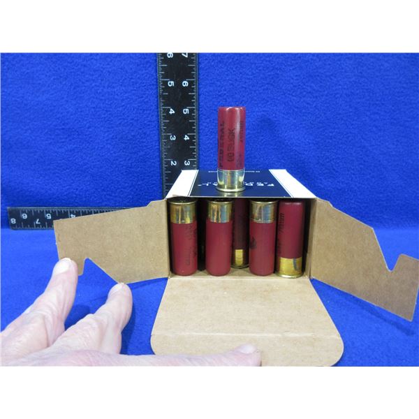 12 Ga 2 3/4" 00Buck Federal Shotshells - Box of 25