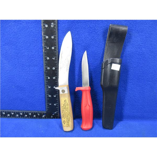 2 Fixed Blade Knives - Kora with Sheath, J. Russell & Co.