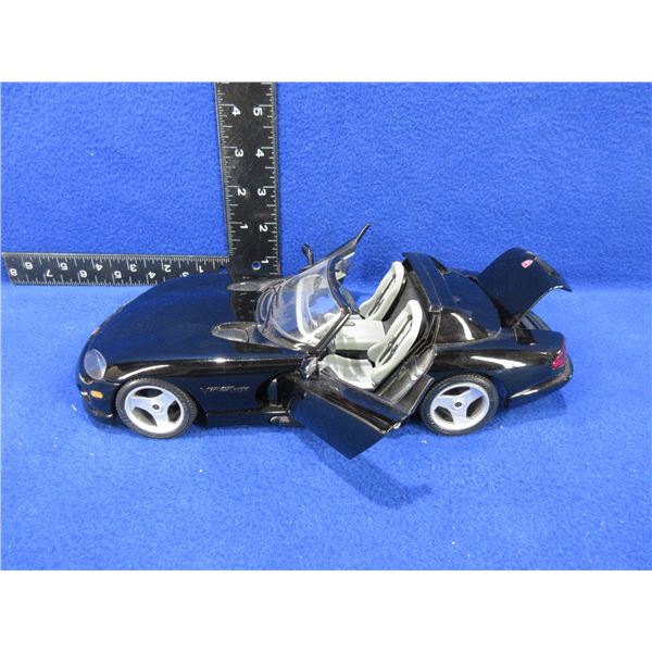 Burago Dodge Viper RT/10 Die-Cast Car - 1/18 Scale