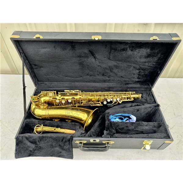 CONTINENTAL COLONIAL ALTO SAXOPHONE WITH CASE