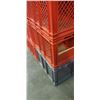 Image 2 : 8 STACKING CRATES