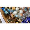 Image 8 : TRAY OF FIGURES AND 3 BLUE CAPODIMONTE FLOWERS